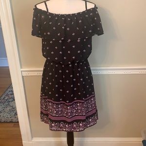 Tacera Dress. Size M. NWT